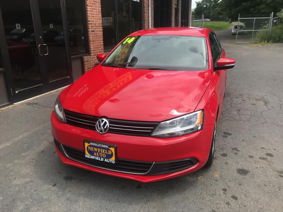 2014 Volkswagen Jetta Sedan 4dr Auto SE PZEV, available for sale in Middletown, Connecticut | Newfield Auto Sales. Middletown, Connecticut