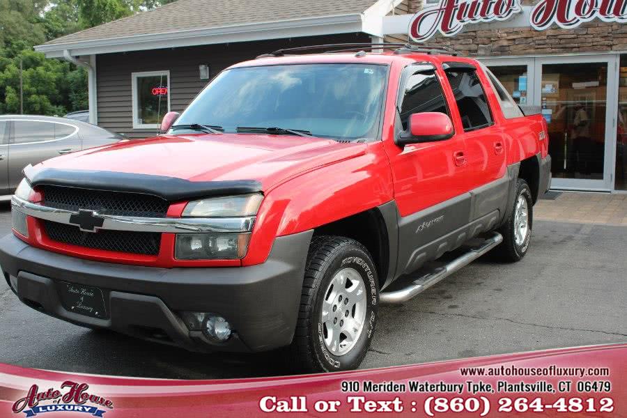 2004 Chevrolet Avalanche 1500 5dr Crew Cab 130" WB 4WD, available for sale in Plantsville, Connecticut | Auto House of Luxury. Plantsville, Connecticut