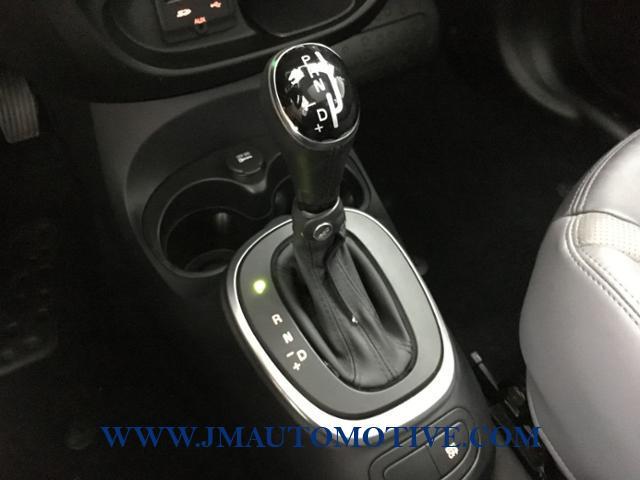 2014 Fiat 500l 5dr HB Lounge, available for sale in Naugatuck, Connecticut | J&M Automotive Sls&Svc LLC. Naugatuck, Connecticut 2014 Fiat 500l 5dr HB Lounge, available for sale in Naugatuck, Connecticut | J&M Automotive Sls&Svc LLC. Naugatuck, Connecticut