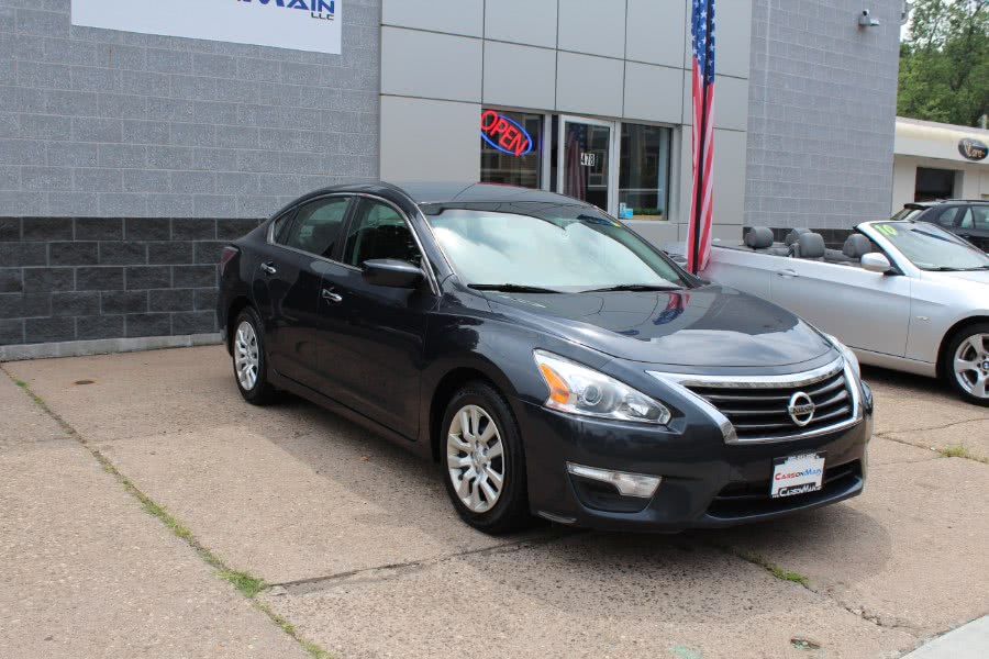2015 Nissan Altima 4dr Sdn I4 2.5 S, available for sale in Manchester, Connecticut | Carsonmain LLC. Manchester, Connecticut