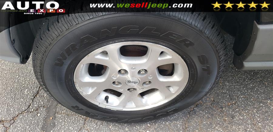 1999 Jeep Grand Cherokee 4dr Laredo 4WD, available for sale in Huntington, New York | Auto Expo. Huntington, New York 1999 Jeep Grand Cherokee 4dr Laredo 4WD, available for sale in Huntington, New York | Auto Expo. Huntington, New York