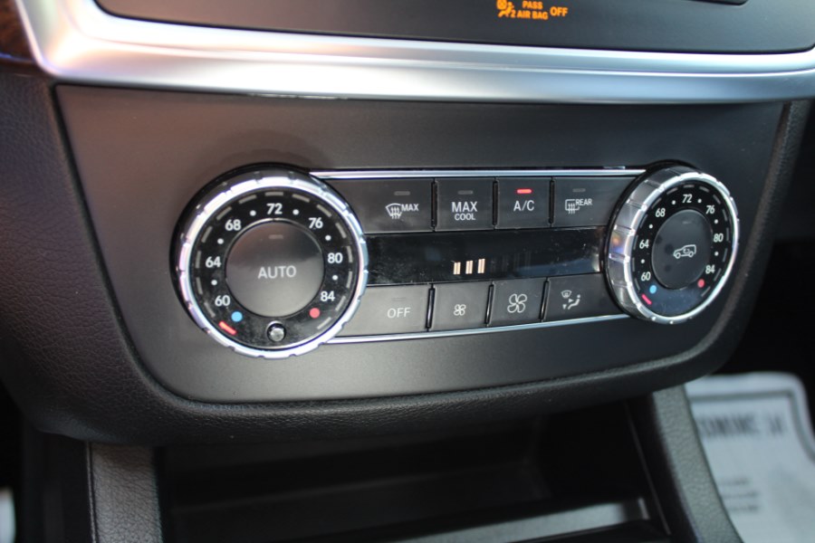 2013 Mercedes-Benz M-Class 4MATIC 4dr ML350, available for sale in Great Neck, New York | Great Neck Car Buyers & Sellers. Great Neck, New York 2013 Mercedes-Benz M-Class 4MATIC 4dr ML350, available for sale in Great Neck, New York | Great Neck Car Buyers & Sellers. Great Neck, New York