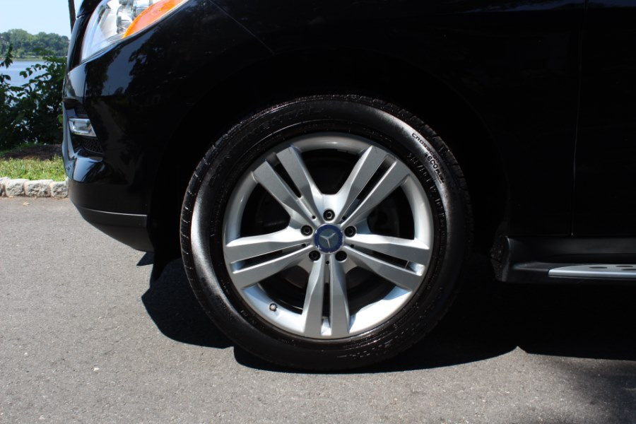 2013 Mercedes-Benz M-Class 4MATIC 4dr ML350, available for sale in Great Neck, New York | Great Neck Car Buyers & Sellers. Great Neck, New York 2013 Mercedes-Benz M-Class 4MATIC 4dr ML350, available for sale in Great Neck, New York | Great Neck Car Buyers & Sellers. Great Neck, New York