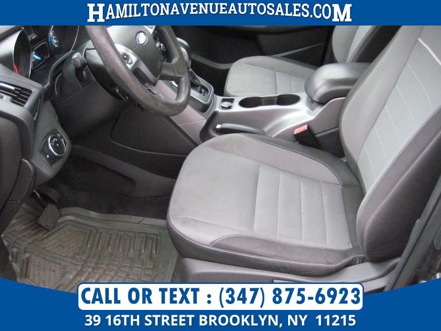 Used Ford Escape 4WD 4dr SE 2013 | Hamilton Avenue Auto Sales DBA Nyautoauction.com. Brooklyn, New York Used Ford Escape 4WD 4dr SE 2013 | Hamilton Avenue Auto Sales DBA Nyautoauction.com. Brooklyn, New York