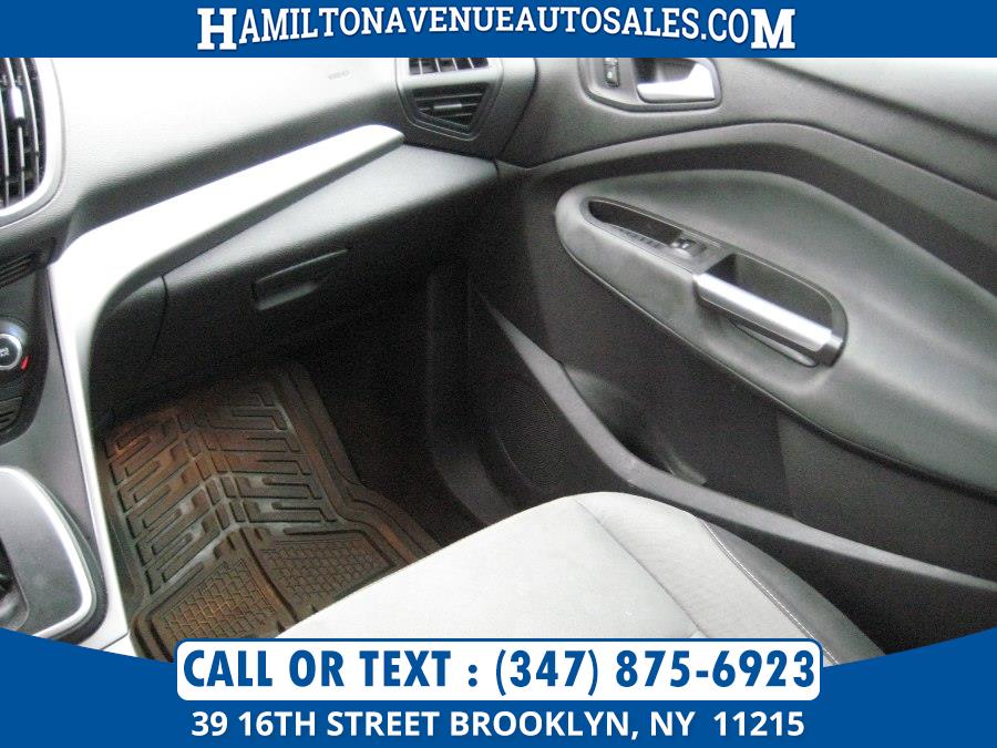 Used Ford Escape 4WD 4dr SE 2013 | Hamilton Avenue Auto Sales DBA Nyautoauction.com. Brooklyn, New York Used Ford Escape 4WD 4dr SE 2013 | Hamilton Avenue Auto Sales DBA Nyautoauction.com. Brooklyn, New York