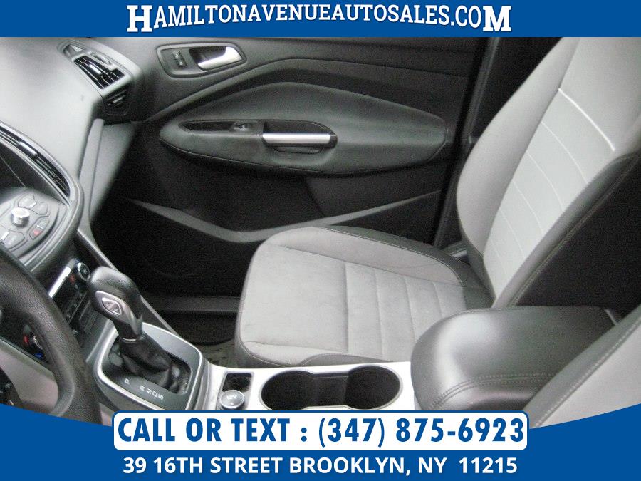 Used Ford Escape 4WD 4dr SE 2013 | Hamilton Avenue Auto Sales DBA Nyautoauction.com. Brooklyn, New York Used Ford Escape 4WD 4dr SE 2013 | Hamilton Avenue Auto Sales DBA Nyautoauction.com. Brooklyn, New York
