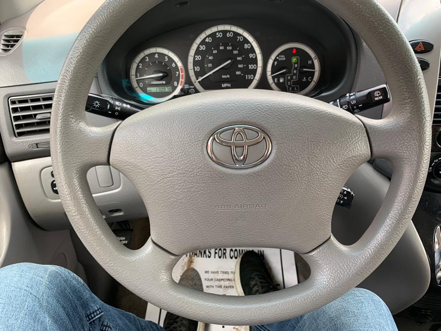 2008 Toyota Sienna 5dr 8-Pass Van LE FWD (Natl), available for sale in Taunton, Massachusetts | Rt 138 Auto Center Inc . Taunton, Massachusetts 2008 Toyota Sienna 5dr 8-Pass Van LE FWD (Natl), available for sale in Taunton, Massachusetts | Rt 138 Auto Center Inc . Taunton, Massachusetts