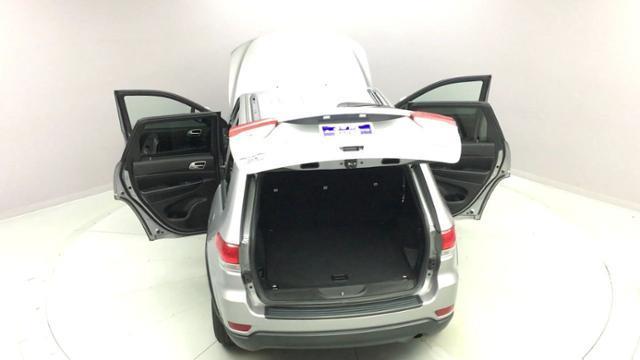 2015 Jeep Grand Cherokee 4WD 4dr Laredo, available for sale in Naugatuck, Connecticut | J&M Automotive Sls&Svc LLC. Naugatuck, Connecticut 2015 Jeep Grand Cherokee 4WD 4dr Laredo, available for sale in Naugatuck, Connecticut | J&M Automotive Sls&Svc LLC. Naugatuck, Connecticut