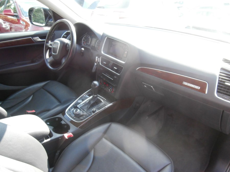 2012 Audi Q5 quattro 4dr 3.2L Premium Plus, available for sale in Waterbury, Connecticut | Jim Juliani Motors. Waterbury, Connecticut 2012 Audi Q5 quattro 4dr 3.2L Premium Plus, available for sale in Waterbury, Connecticut | Jim Juliani Motors. Waterbury, Connecticut