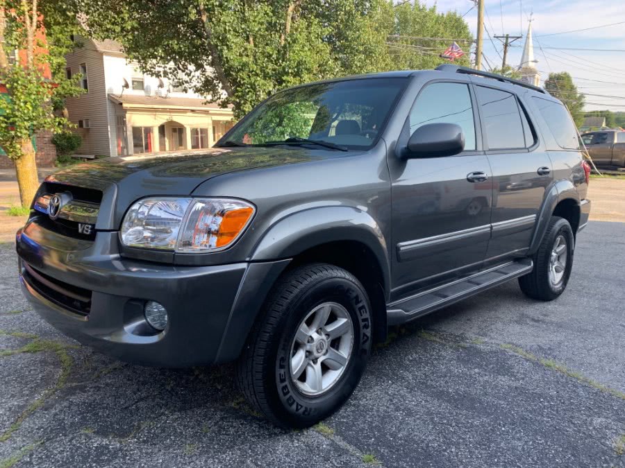 2005 Toyota Sequoia 4dr SR5 4WD, available for sale in Hampton, Connecticut | VIP on 6 LLC. Hampton, Connecticut