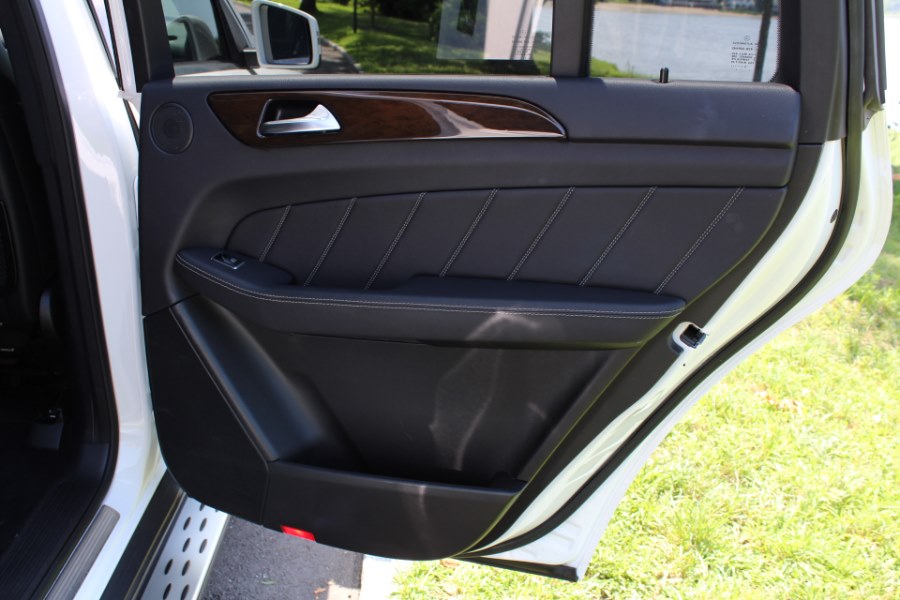 2016 Mercedes-Benz GL 4MATIC 4dr GL 450, available for sale in Great Neck, New York | Great Neck Car Buyers & Sellers. Great Neck, New York 2016 Mercedes-Benz GL 4MATIC 4dr GL 450, available for sale in Great Neck, New York | Great Neck Car Buyers & Sellers. Great Neck, New York