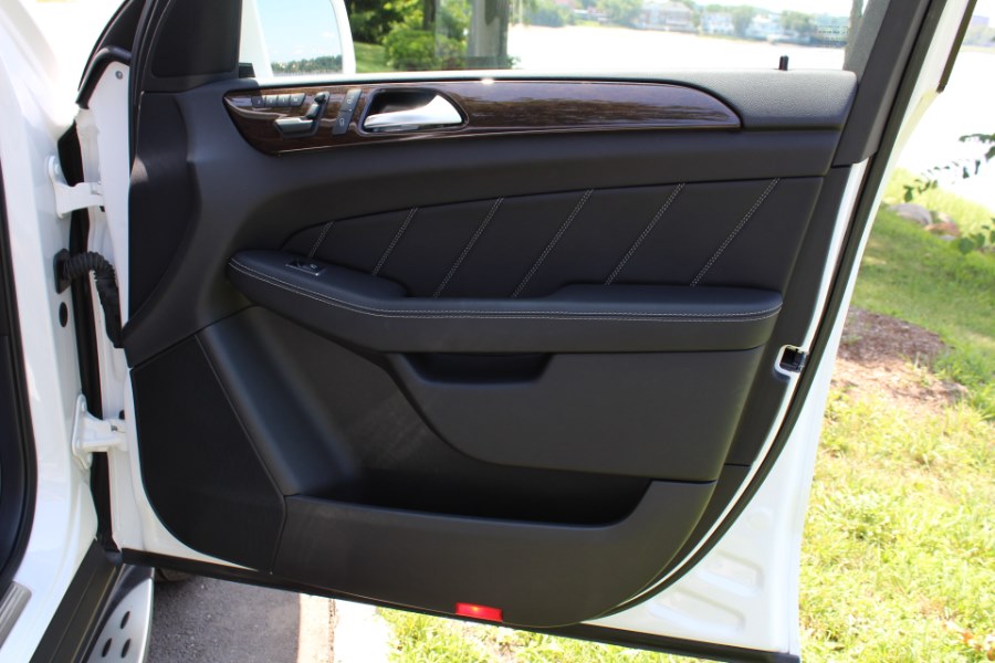 2016 Mercedes-Benz GL 4MATIC 4dr GL 450, available for sale in Great Neck, New York | Great Neck Car Buyers & Sellers. Great Neck, New York 2016 Mercedes-Benz GL 4MATIC 4dr GL 450, available for sale in Great Neck, New York | Great Neck Car Buyers & Sellers. Great Neck, New York