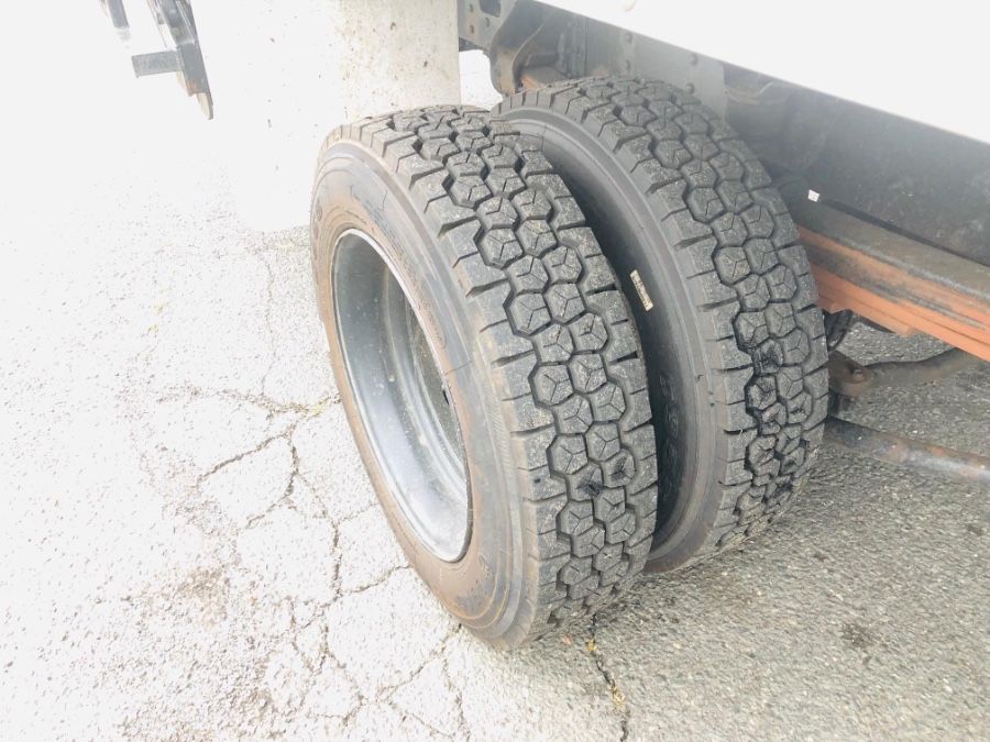 2004 GMC TC5500 18 FEET DRY BOX + LIFT GATE, available for sale in South Amboy, New Jersey | NJ Truck Spot. South Amboy, New Jersey 2004 GMC TC5500 18 FEET DRY BOX + LIFT GATE, available for sale in South Amboy, New Jersey | NJ Truck Spot. South Amboy, New Jersey