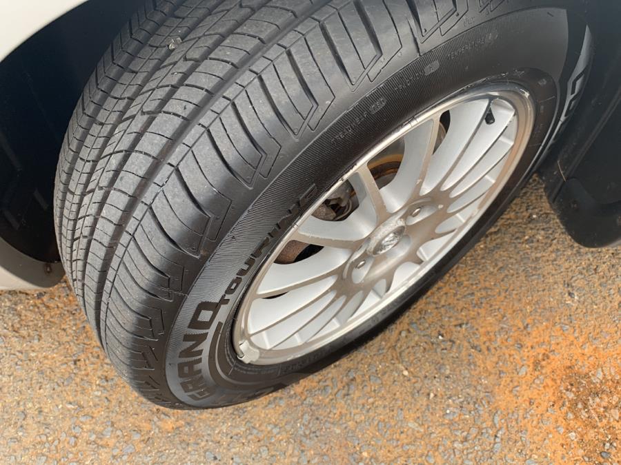 2005 Chrysler Sebring Sdn 4dr, available for sale in Stamford, Connecticut | Harbor View Auto Sales LLC. Stamford, Connecticut 2005 Chrysler Sebring Sdn 4dr, available for sale in Stamford, Connecticut | Harbor View Auto Sales LLC. Stamford, Connecticut