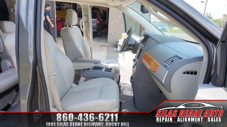 2010 Chrysler Town & Country 4dr Wgn Limited, available for sale in Rocky Hill , Connecticut | Silas Deane Auto LLC. Rocky Hill , Connecticut 2010 Chrysler Town & Country 4dr Wgn Limited, available for sale in Rocky Hill , Connecticut | Silas Deane Auto LLC. Rocky Hill , Connecticut