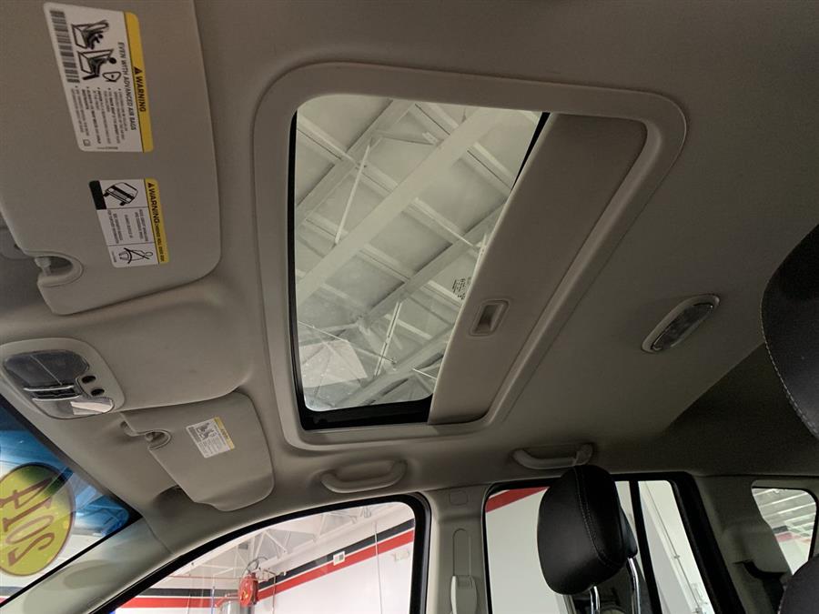 2014 Jeep Compass 4WD 4dr Latitude, available for sale in Stratford, Connecticut | Wiz Leasing Inc. Stratford, Connecticut 2014 Jeep Compass 4WD 4dr Latitude, available for sale in Stratford, Connecticut | Wiz Leasing Inc. Stratford, Connecticut