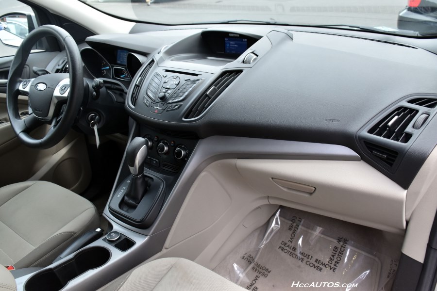 2014 Ford Escape 4WD 4dr SE, available for sale in Waterbury, Connecticut | Highline Car Connection. Waterbury, Connecticut 2014 Ford Escape 4WD 4dr SE, available for sale in Waterbury, Connecticut | Highline Car Connection. Waterbury, Connecticut
