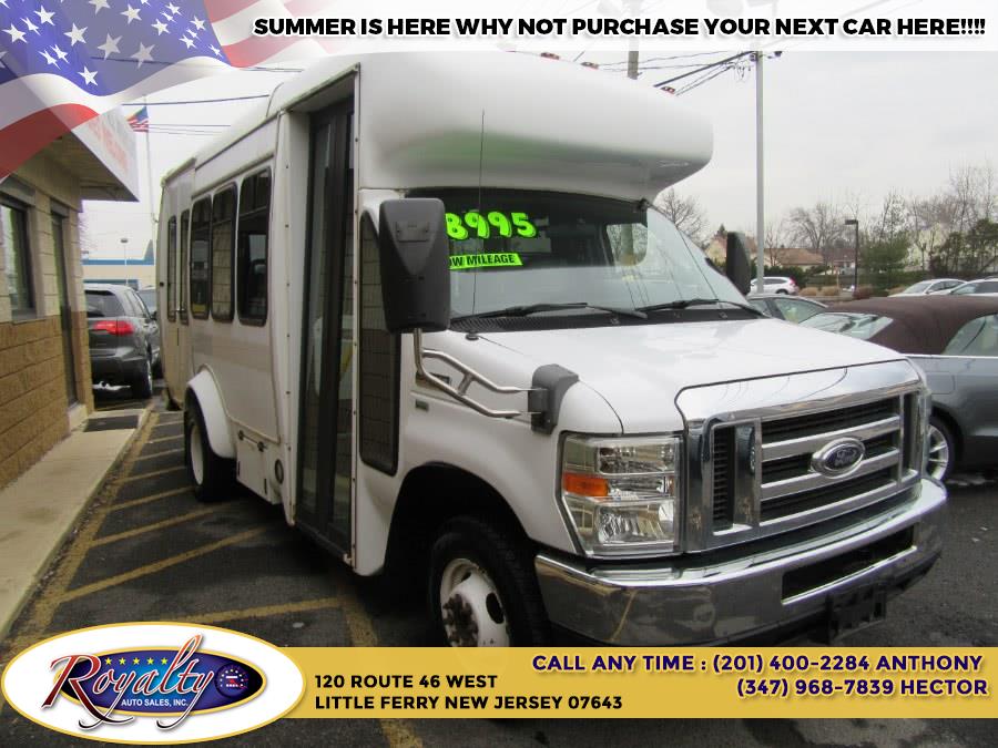 2009 Ford Econoline Commercial Cutaway 10 PASSENGER HI TOP DUAL WHEEL BUS, available for sale in Little Ferry, New Jersey | Royalty Auto Sales. Little Ferry, New Jersey