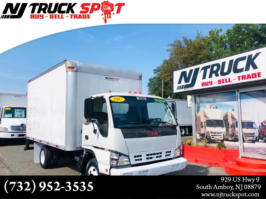 2007 GMC W4500 / ISUZU 14 FEET DRY BOX, available for sale in South Amboy, New Jersey | NJ Truck Spot. South Amboy, New Jersey