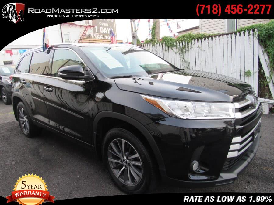 2017 Toyota Highlander XLE V6 AWD NAVI/PANO, available for sale in Middle Village, New York | Road Masters II INC. Middle Village, New York