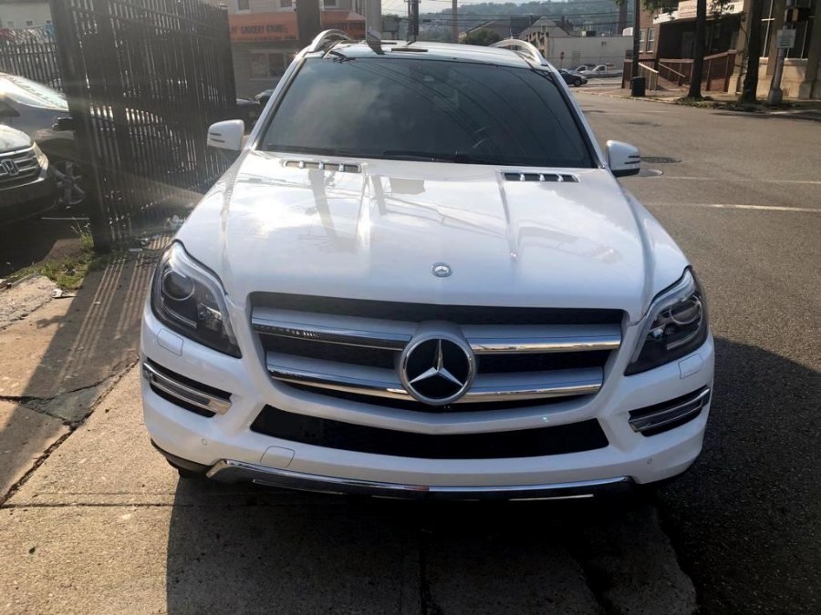 2015 Mercedes-Benz GL-Class 4MATIC 4dr GL450, available for sale in Paterson, New Jersey | MFG Prestige Auto Group. Paterson, New Jersey 2015 Mercedes-Benz GL-Class 4MATIC 4dr GL450, available for sale in Paterson, New Jersey | MFG Prestige Auto Group. Paterson, New Jersey