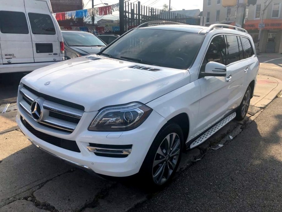 2015 Mercedes-Benz GL-Class 4MATIC 4dr GL450, available for sale in Paterson, New Jersey | MFG Prestige Auto Group. Paterson, New Jersey 2015 Mercedes-Benz GL-Class 4MATIC 4dr GL450, available for sale in Paterson, New Jersey | MFG Prestige Auto Group. Paterson, New Jersey