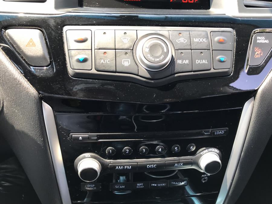 2016 Nissan Pathfinder 4WD 4dr SV, available for sale in Jamaica, New York | Sunrise Autoland. Jamaica, New York 2016 Nissan Pathfinder 4WD 4dr SV, available for sale in Jamaica, New York | Sunrise Autoland. Jamaica, New York