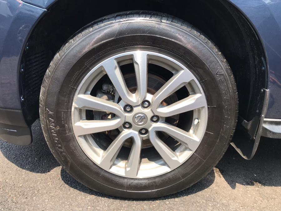 2016 Nissan Pathfinder 4WD 4dr SV, available for sale in Jamaica, New York | Sunrise Autoland. Jamaica, New York 2016 Nissan Pathfinder 4WD 4dr SV, available for sale in Jamaica, New York | Sunrise Autoland. Jamaica, New York