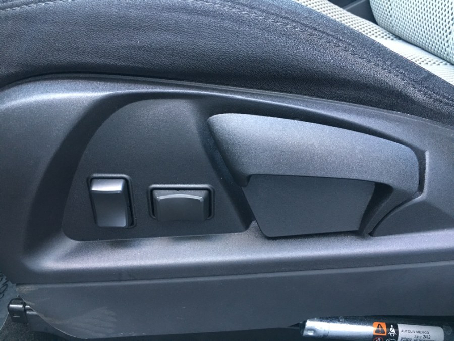 2016 Chevrolet Equinox AWD 4dr LT, available for sale in Bristol, Connecticut | Bristol Auto Center LLC. Bristol, Connecticut 2016 Chevrolet Equinox AWD 4dr LT, available for sale in Bristol, Connecticut | Bristol Auto Center LLC. Bristol, Connecticut