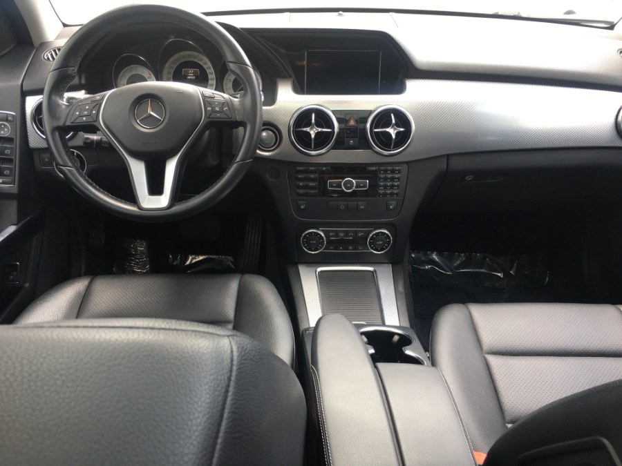 2014 Mercedes-Benz GLK-Class 4MATIC 4dr GLK350, available for sale in Bristol, Connecticut | Bristol Auto Center LLC. Bristol, Connecticut 2014 Mercedes-Benz GLK-Class 4MATIC 4dr GLK350, available for sale in Bristol, Connecticut | Bristol Auto Center LLC. Bristol, Connecticut