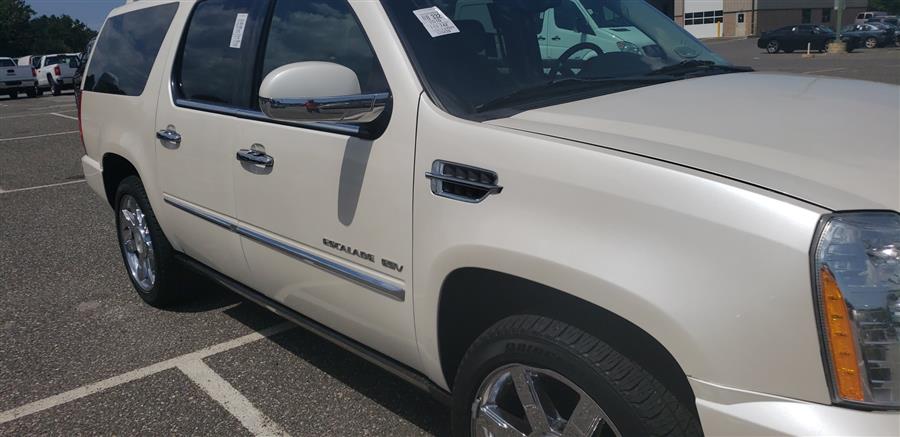 2010 Cadillac Escalade ESV AWD 4dr Premium, available for sale in Lynbrook, New York | ACA Auto Sales. Lynbrook, New York 2010 Cadillac Escalade ESV AWD 4dr Premium, available for sale in Lynbrook, New York | ACA Auto Sales. Lynbrook, New York