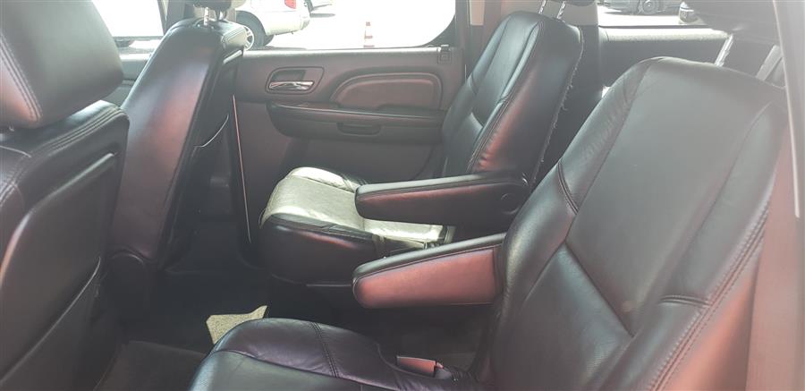 2010 Cadillac Escalade ESV AWD 4dr Premium, available for sale in Lynbrook, New York | ACA Auto Sales. Lynbrook, New York 2010 Cadillac Escalade ESV AWD 4dr Premium, available for sale in Lynbrook, New York | ACA Auto Sales. Lynbrook, New York