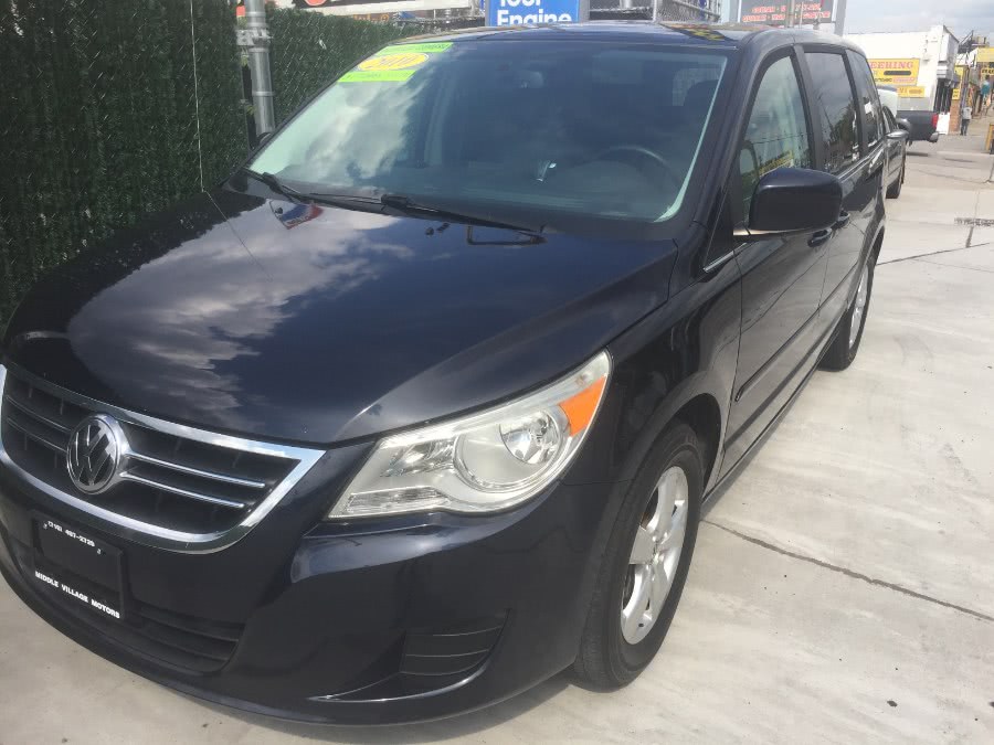2010 Volkswagen Routan 4dr Wgn SE w/RSE & Navigation, available for sale in Middle Village, New York | Middle Village Motors . Middle Village, New York