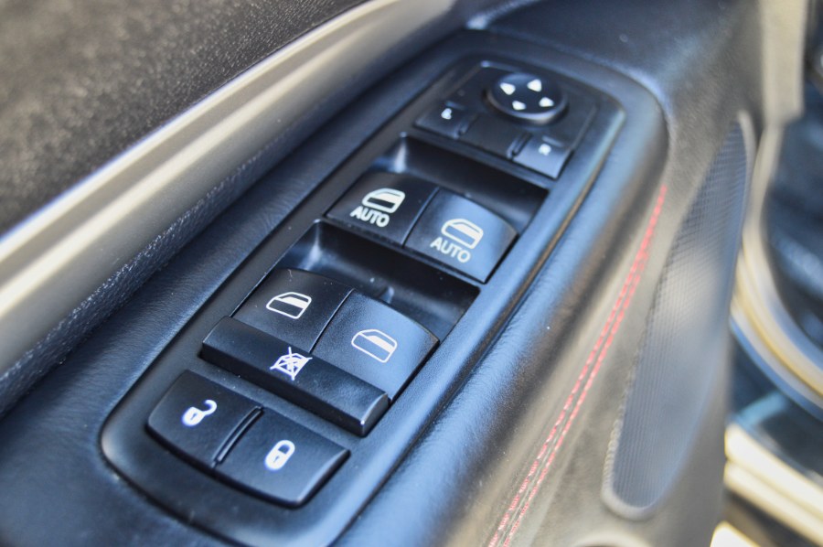 2015 Dodge Durango AWD AWD 4dr R/T, available for sale in Moreno Valley, California | Fusion Motors Inc. Moreno Valley, California 2015 Dodge Durango AWD AWD 4dr R/T, available for sale in Moreno Valley, California | Fusion Motors Inc. Moreno Valley, California