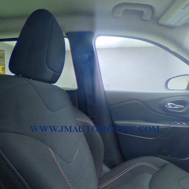 2016 Jeep Cherokee 4WD 4dr 75th Anniversary, available for sale in Naugatuck, Connecticut | J&M Automotive Sls&Svc LLC. Naugatuck, Connecticut 2016 Jeep Cherokee 4WD 4dr 75th Anniversary, available for sale in Naugatuck, Connecticut | J&M Automotive Sls&Svc LLC. Naugatuck, Connecticut