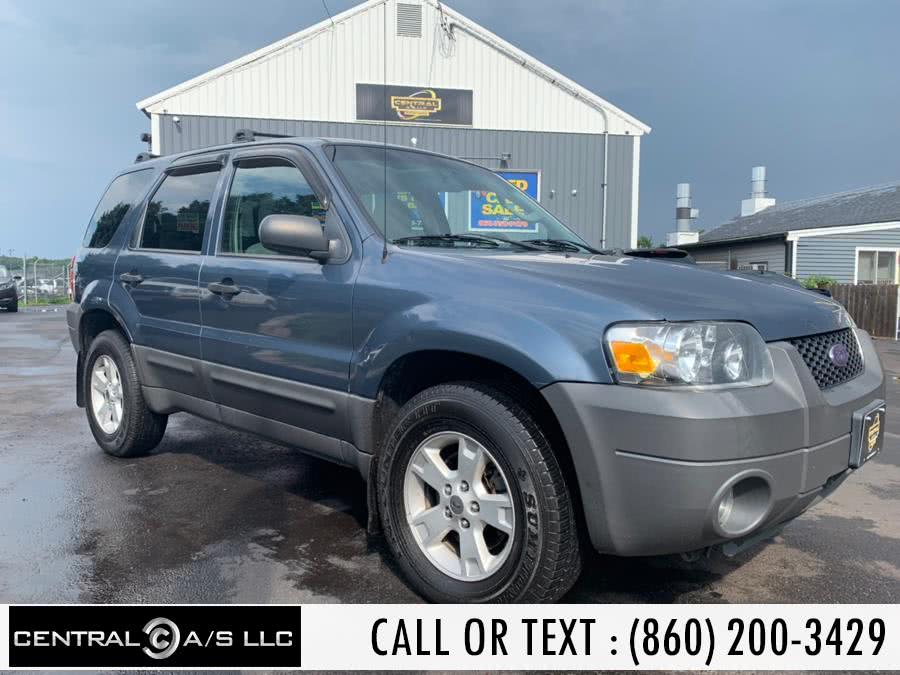 2006 Ford Escape 4dr 3.0L XLT 4WD, available for sale in East Windsor, Connecticut | Central A/S LLC. East Windsor, Connecticut