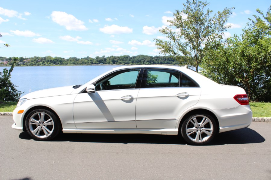 2013 Mercedes-Benz E-Class 4dr Sdn E350 Luxury 4MATIC, available for sale in Great Neck, New York | Great Neck Car Buyers & Sellers. Great Neck, New York 2013 Mercedes-Benz E-Class 4dr Sdn E350 Luxury 4MATIC, available for sale in Great Neck, New York | Great Neck Car Buyers & Sellers. Great Neck, New York