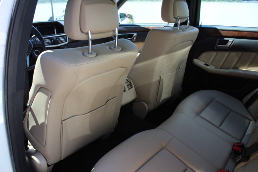 2013 Mercedes-Benz E-Class 4dr Sdn E350 Luxury 4MATIC, available for sale in Great Neck, New York | Great Neck Car Buyers & Sellers. Great Neck, New York 2013 Mercedes-Benz E-Class 4dr Sdn E350 Luxury 4MATIC, available for sale in Great Neck, New York | Great Neck Car Buyers & Sellers. Great Neck, New York