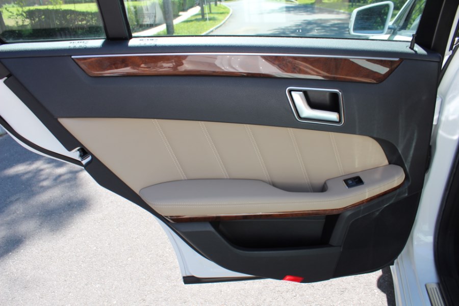 2013 Mercedes-Benz E-Class 4dr Sdn E350 Luxury 4MATIC, available for sale in Great Neck, New York | Great Neck Car Buyers & Sellers. Great Neck, New York 2013 Mercedes-Benz E-Class 4dr Sdn E350 Luxury 4MATIC, available for sale in Great Neck, New York | Great Neck Car Buyers & Sellers. Great Neck, New York