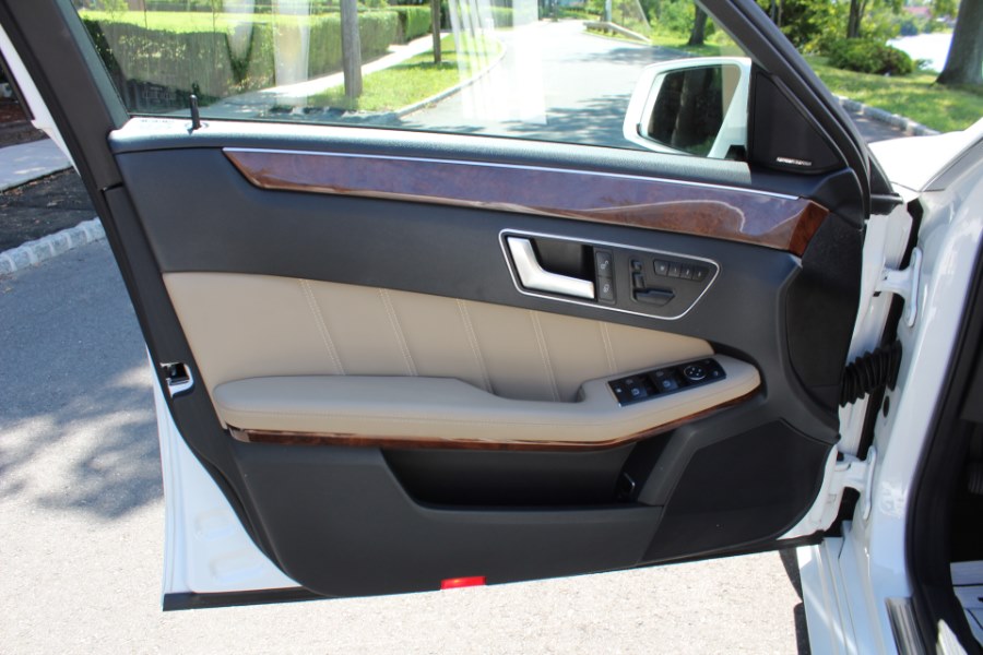2013 Mercedes-Benz E-Class 4dr Sdn E350 Luxury 4MATIC, available for sale in Great Neck, New York | Great Neck Car Buyers & Sellers. Great Neck, New York 2013 Mercedes-Benz E-Class 4dr Sdn E350 Luxury 4MATIC, available for sale in Great Neck, New York | Great Neck Car Buyers & Sellers. Great Neck, New York