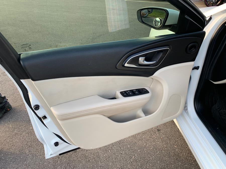 2015 Chrysler 200 4dr Sdn Limited FWD, available for sale in South Windsor, Connecticut | Mike And Tony Auto Sales, Inc. South Windsor, Connecticut 2015 Chrysler 200 4dr Sdn Limited FWD, available for sale in South Windsor, Connecticut | Mike And Tony Auto Sales, Inc. South Windsor, Connecticut