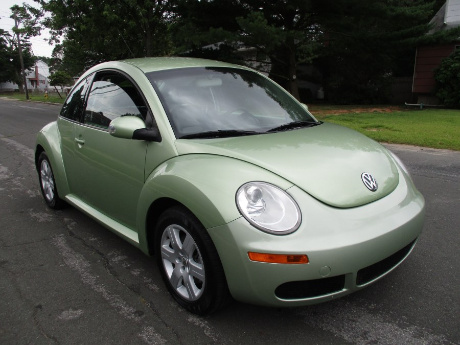 2007 Volkswagen New Beetle Coupe 2dr Auto PZEV, available for sale in West Babylon, New York | New Gen Auto Group. West Babylon, New York