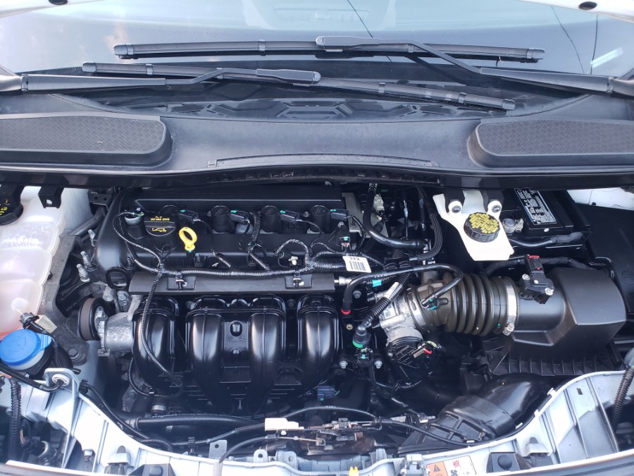 2015 Ford Transit Connect LWB XL w/Rear Liftgate, available for sale in East Windsor, Connecticut | Toro Auto. East Windsor, Connecticut 2015 Ford Transit Connect LWB XL w/Rear Liftgate, available for sale in East Windsor, Connecticut | Toro Auto. East Windsor, Connecticut