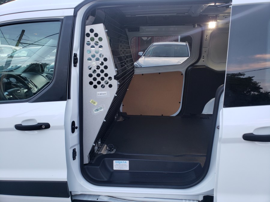 2015 Ford Transit Connect LWB XL w/Rear Liftgate, available for sale in East Windsor, Connecticut | Toro Auto. East Windsor, Connecticut 2015 Ford Transit Connect LWB XL w/Rear Liftgate, available for sale in East Windsor, Connecticut | Toro Auto. East Windsor, Connecticut