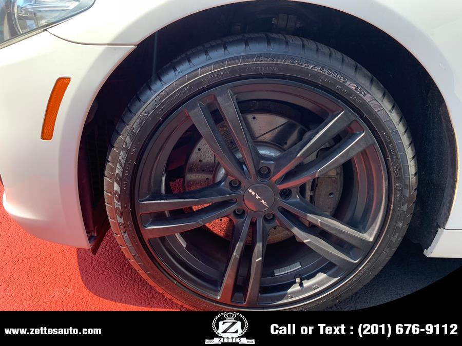 2015 BMW 5 Series 4dr Sdn 535i xDrive AWD, available for sale in Jersey City, New Jersey | Zettes Auto Mall. Jersey City, New Jersey 2015 BMW 5 Series 4dr Sdn 535i xDrive AWD, available for sale in Jersey City, New Jersey | Zettes Auto Mall. Jersey City, New Jersey