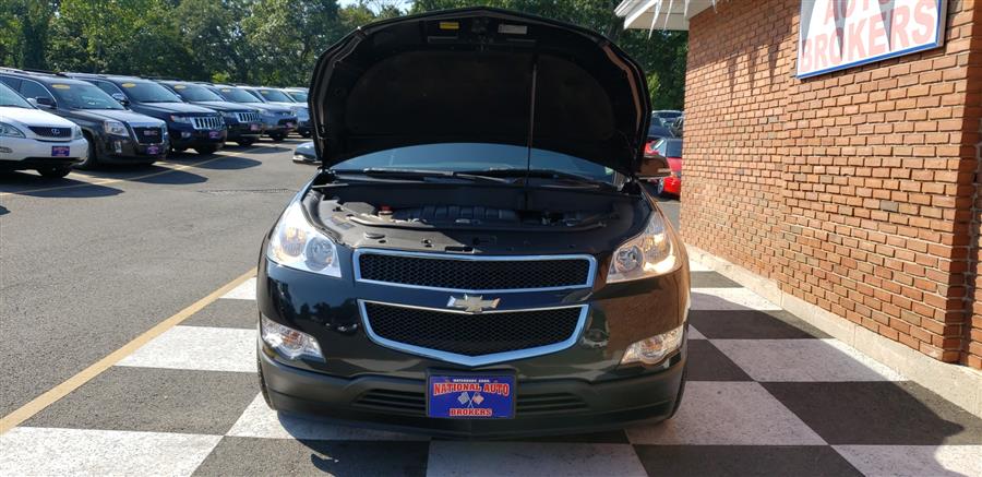 2011 Chevrolet Traverse AWD 4dr 2LT, available for sale in Waterbury, Connecticut | National Auto Brokers, Inc.. Waterbury, Connecticut 2011 Chevrolet Traverse AWD 4dr 2LT, available for sale in Waterbury, Connecticut | National Auto Brokers, Inc.. Waterbury, Connecticut