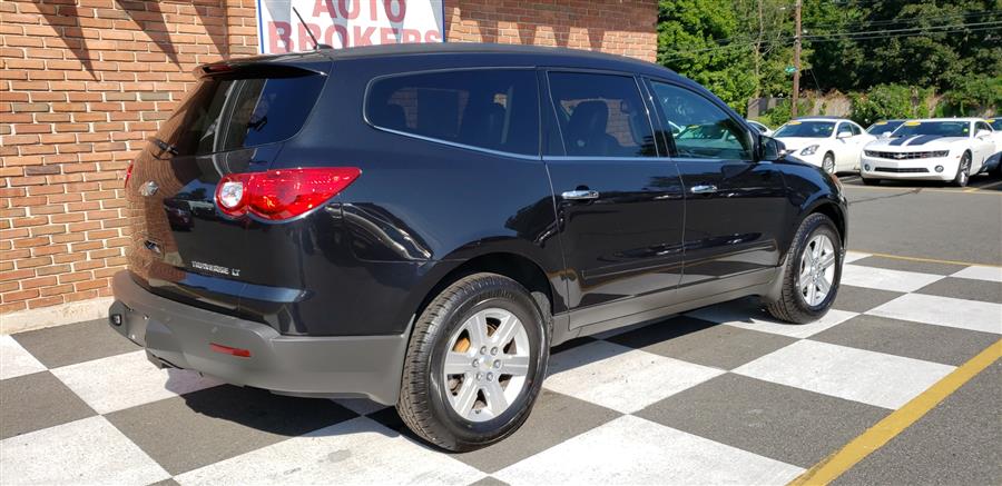 2011 Chevrolet Traverse AWD 4dr 2LT, available for sale in Waterbury, Connecticut | National Auto Brokers, Inc.. Waterbury, Connecticut 2011 Chevrolet Traverse AWD 4dr 2LT, available for sale in Waterbury, Connecticut | National Auto Brokers, Inc.. Waterbury, Connecticut