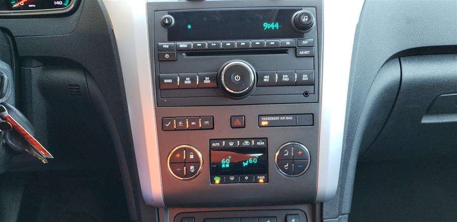 2011 Chevrolet Traverse AWD 4dr 2LT, available for sale in Waterbury, Connecticut | National Auto Brokers, Inc.. Waterbury, Connecticut 2011 Chevrolet Traverse AWD 4dr 2LT, available for sale in Waterbury, Connecticut | National Auto Brokers, Inc.. Waterbury, Connecticut