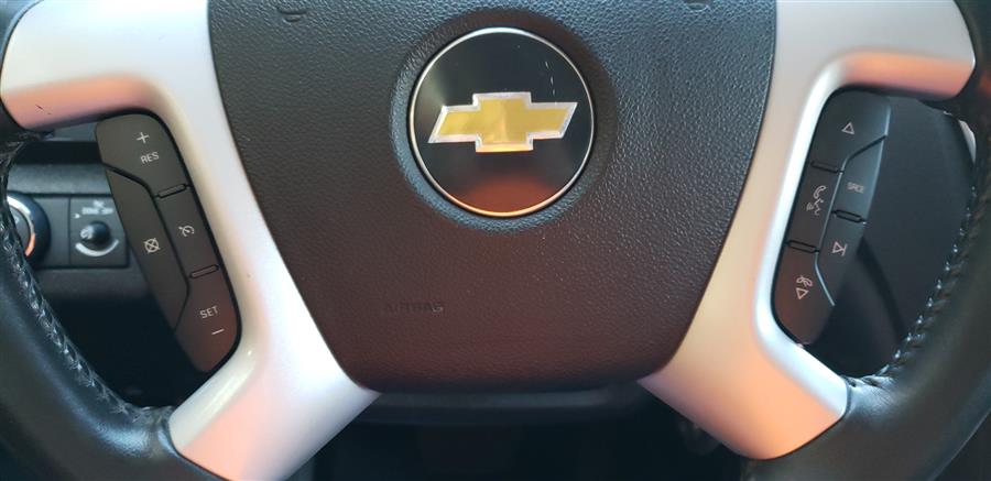 2011 Chevrolet Traverse AWD 4dr 2LT, available for sale in Waterbury, Connecticut | National Auto Brokers, Inc.. Waterbury, Connecticut 2011 Chevrolet Traverse AWD 4dr 2LT, available for sale in Waterbury, Connecticut | National Auto Brokers, Inc.. Waterbury, Connecticut