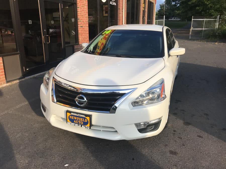 2014 Nissan Altima 4dr Sdn I4 2.5 Sv, available for sale in Middletown, Connecticut | Newfield Auto Sales. Middletown, Connecticut